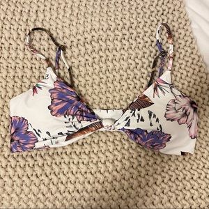 White leafy bikini top